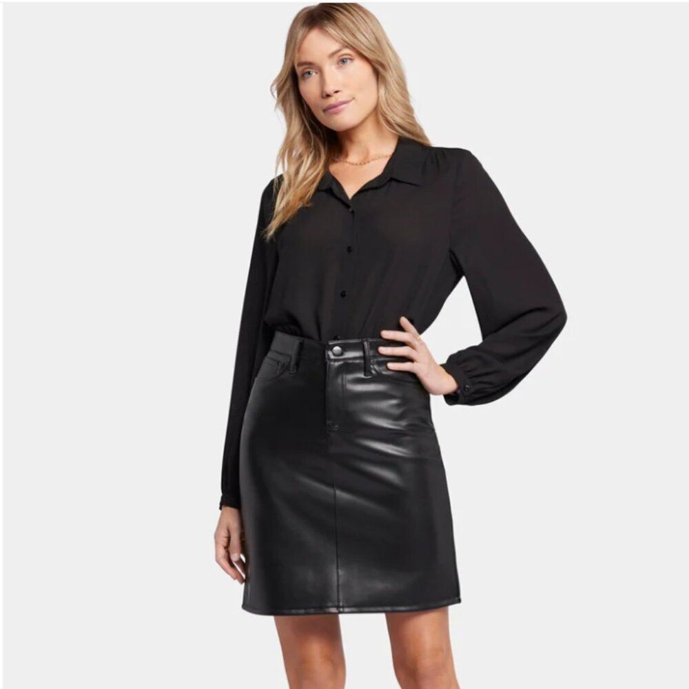 NEW NYDJ Sculpt-Her Black Faux Leather 5 Pocket Skirt Size 4